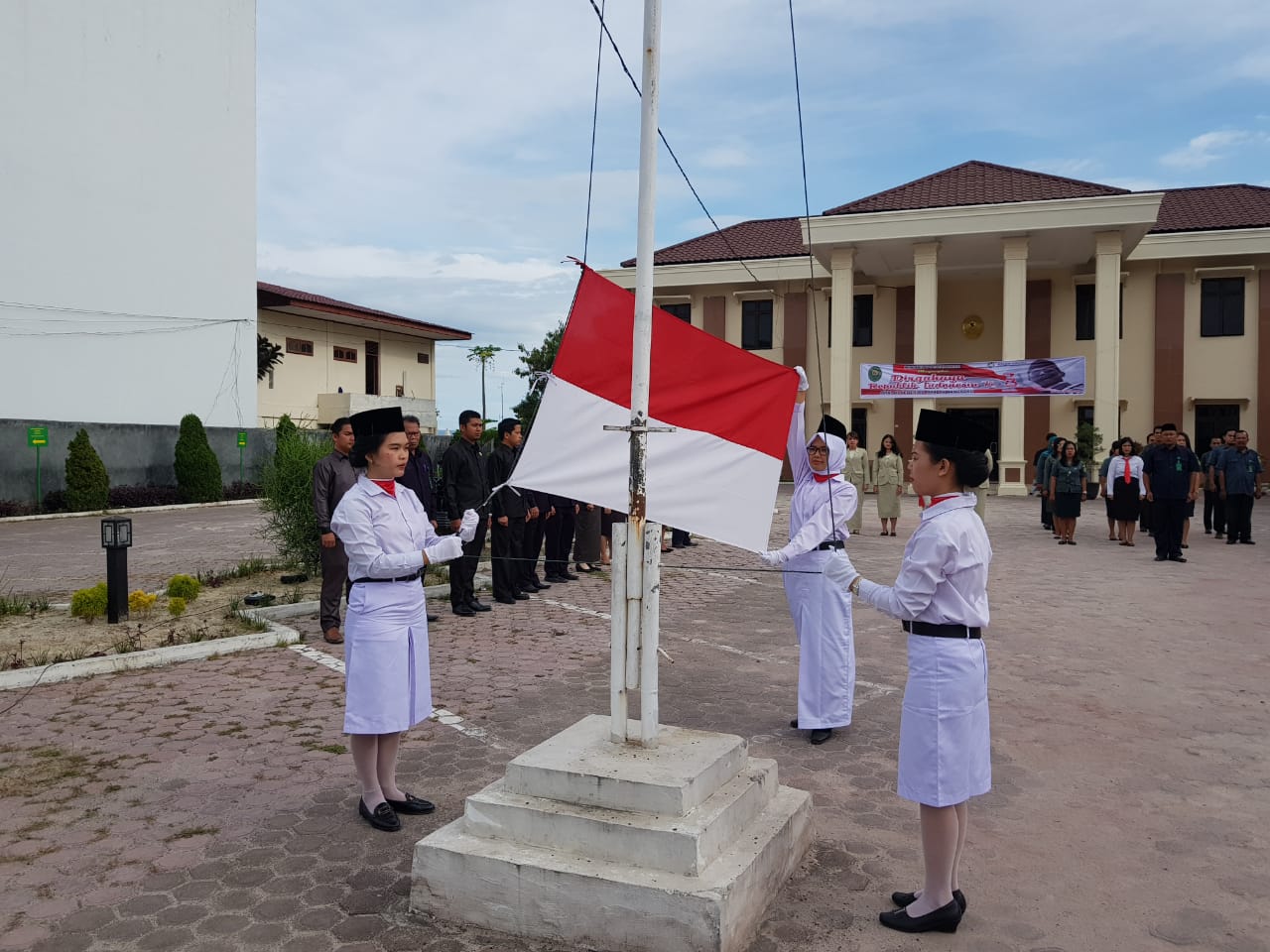 Upacara Hari Kemerdekaan  Republik Indonesia ke-73 di Pengadilan Negeri Balige